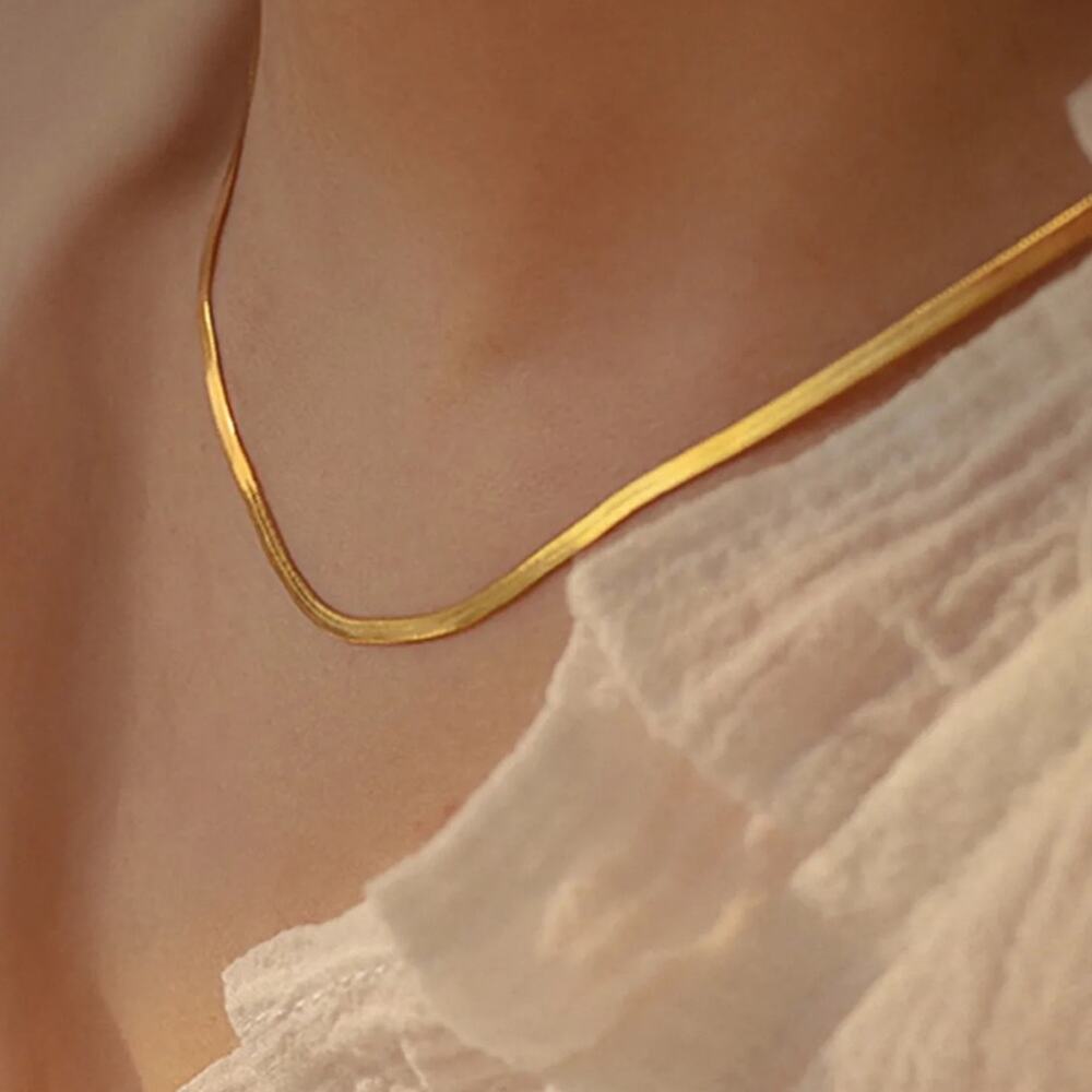 NEW NORDSTROM REVOLVE 18kt Gold Plated Choker Slim Chain Necklace Jewelry Retro - Picture 3 of 11